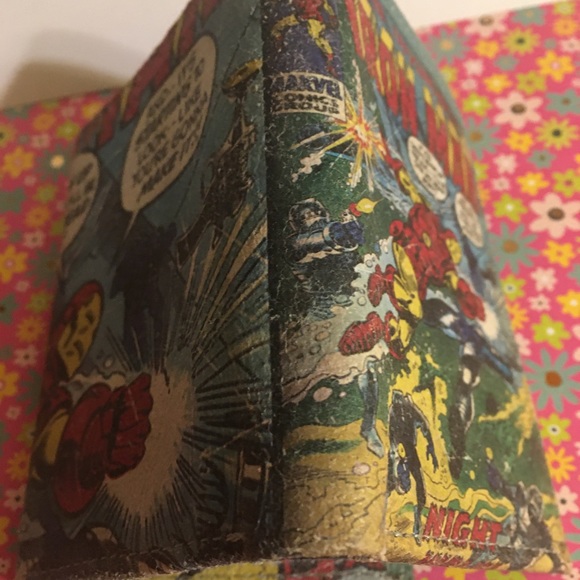 Iron Man Wallet - Picture 2 of 4